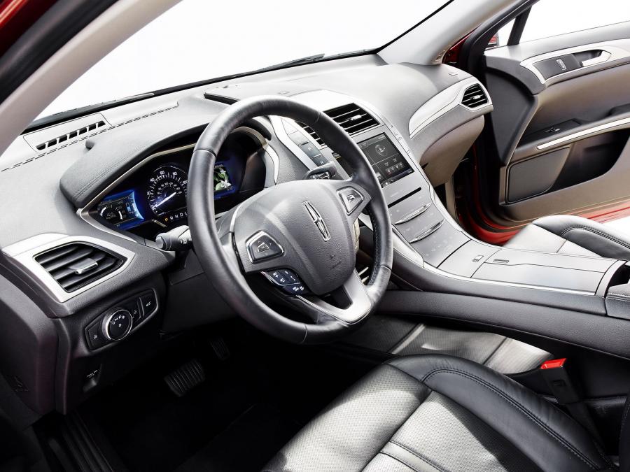  Lincoln MKZ Hybrid 2012 года  (фото 12 из 16)